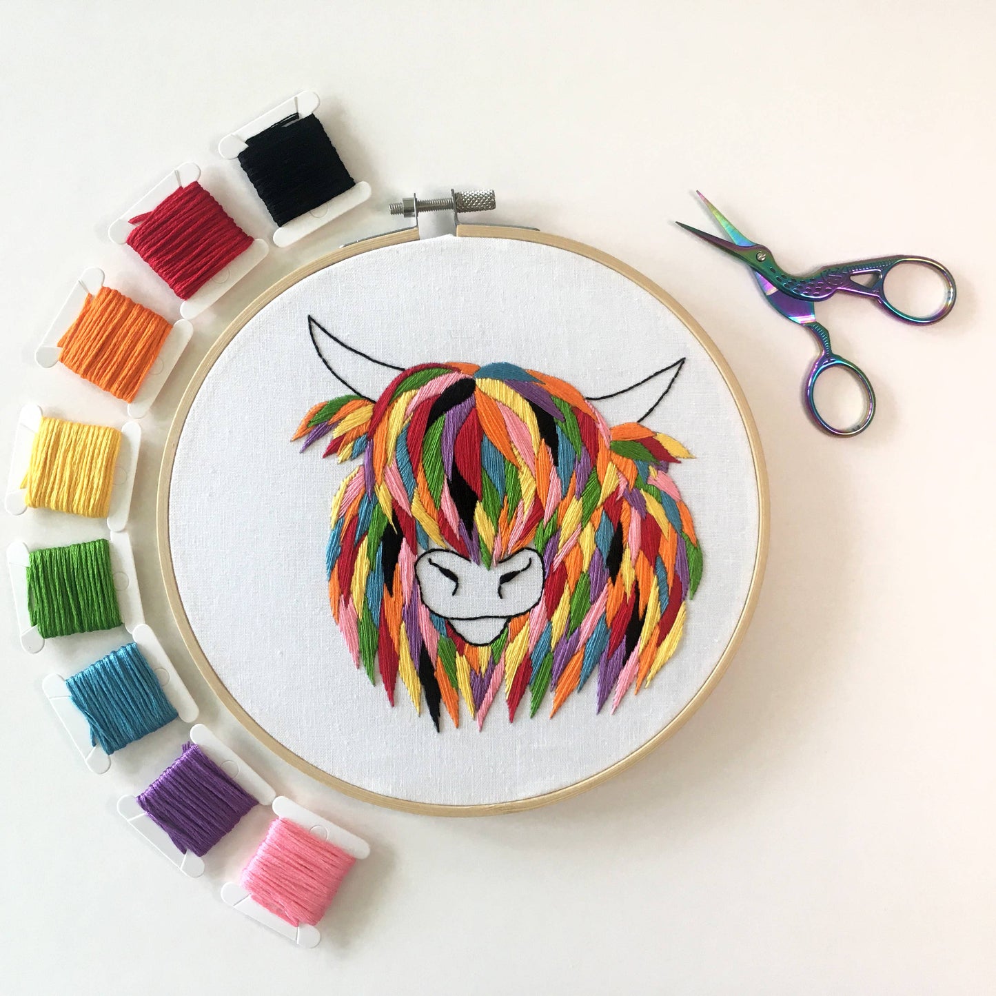 Highland Cow Embroidery Kit – Easy Craft for Seniors | Relaxing & Fun Needlework for Adults